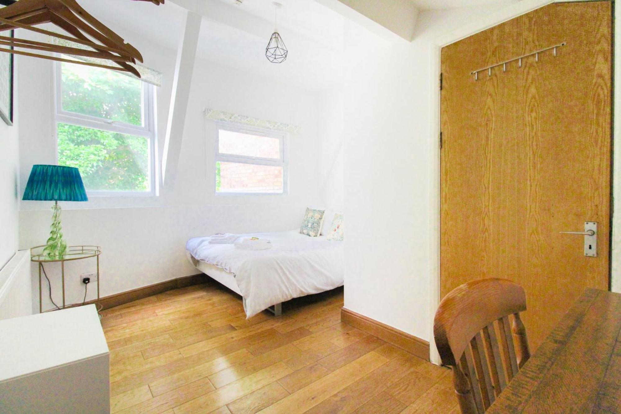Two Bedroom In Islington Лондон Экстерьер фото