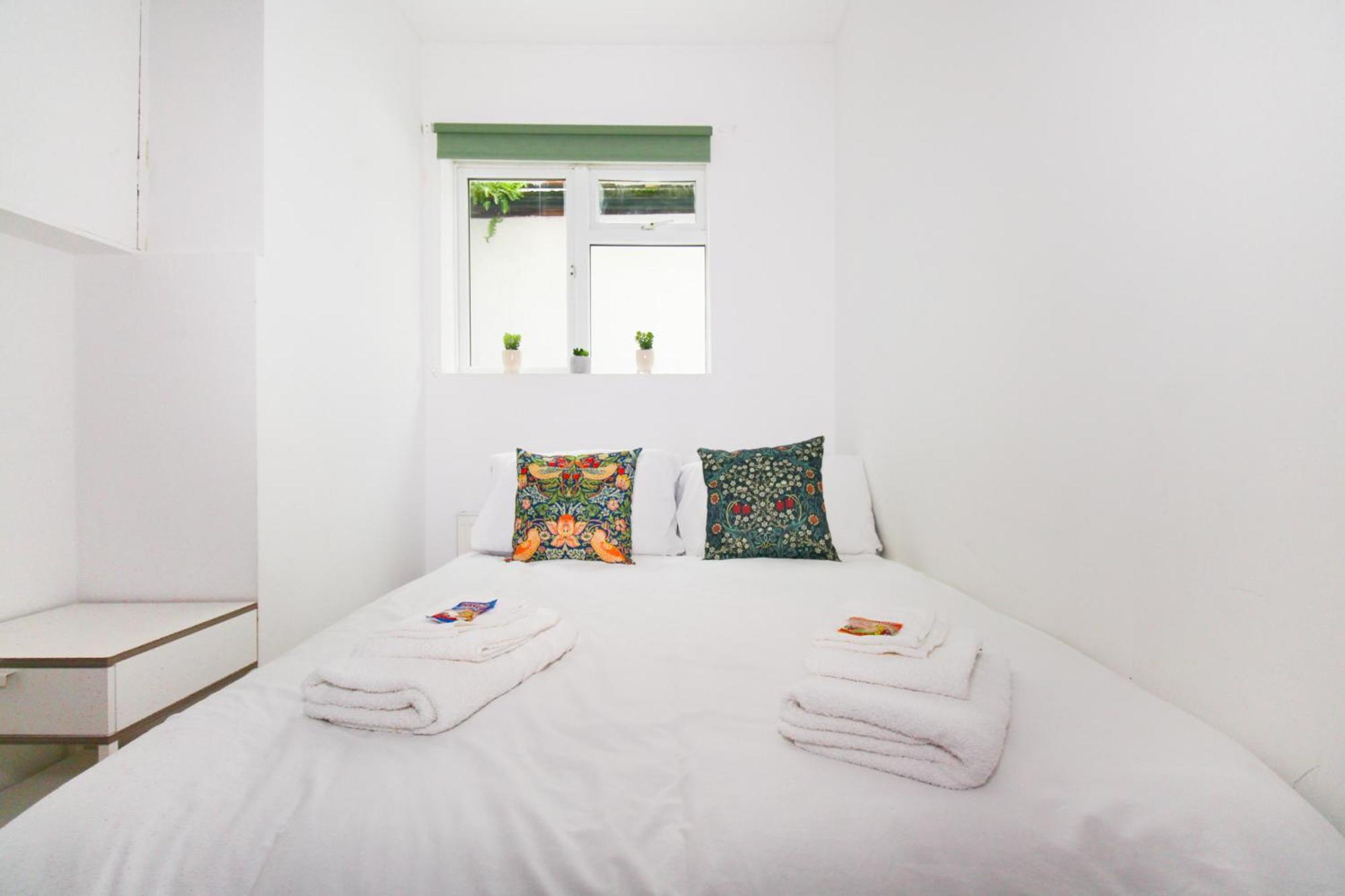 Two Bedroom In Islington Лондон Экстерьер фото